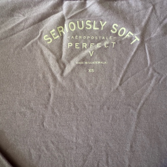Short sleeve Aeropostale shirt size xs. - Picture 2 of 4